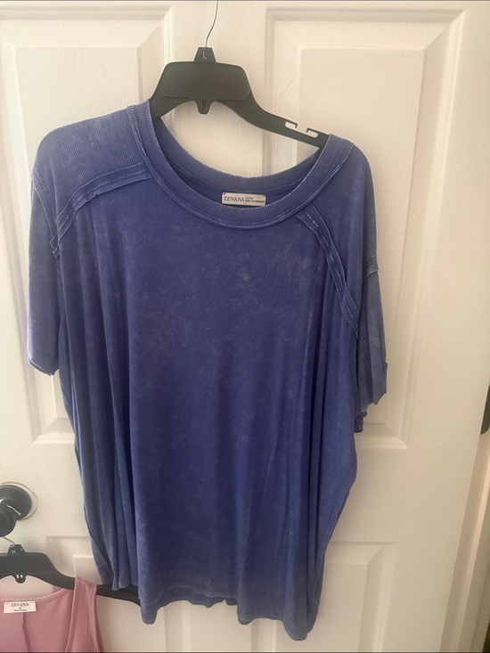 Zenana Outfitters Tops - Zenana Outfitters Vintage Wash Blue Short Sleeve Top